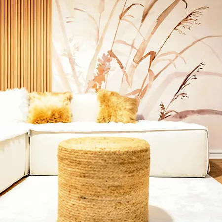 Vollga Luxury Grand * Δυρράχιο